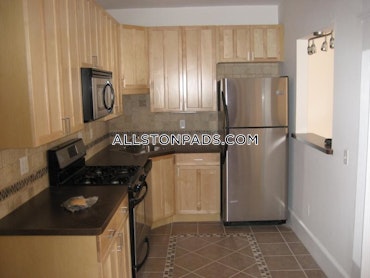 Boston - 4 Beds, 1 Baths