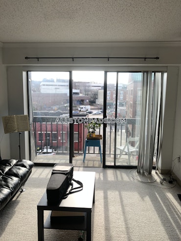 Boston - 1 Beds, 1 Baths