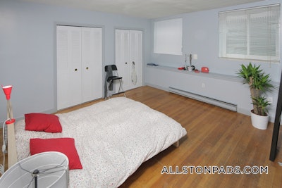 Allston Apartment for rent 1 Bedroom 1 Bath Boston - $2,400 No Fee