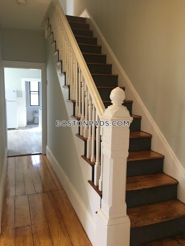 Allston/Brighton Border, Boston, MA - 6 Beds, 2 Baths - $6,000 - ID#4561098