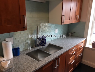 Boston - 1 Beds, 1 Baths