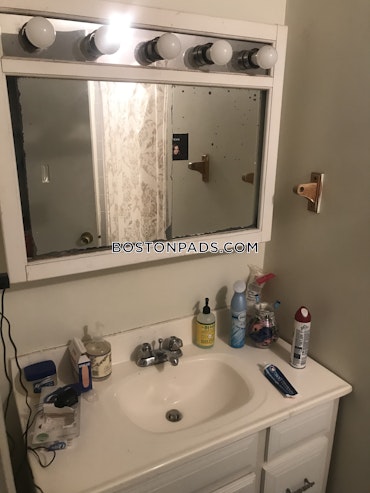 Boston - 2 Beds, 1 Baths