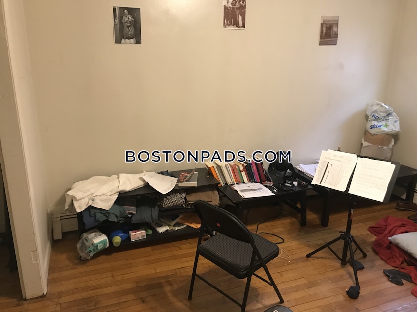 Boston - $2,550+ /month