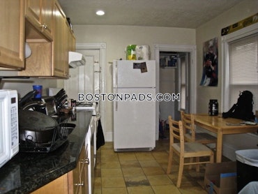 Boston - 5 Beds, 2 Baths