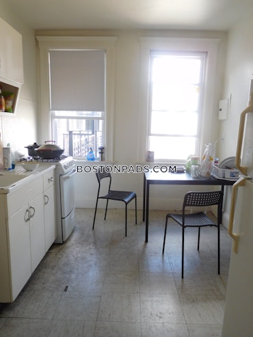 Boston - 1 Beds, 1 Baths