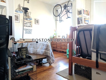 Boston - 0 Beds, 1 Baths