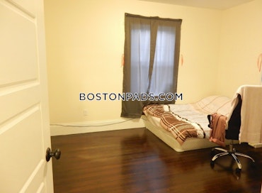 Boston - 4 Beds, 2 Baths