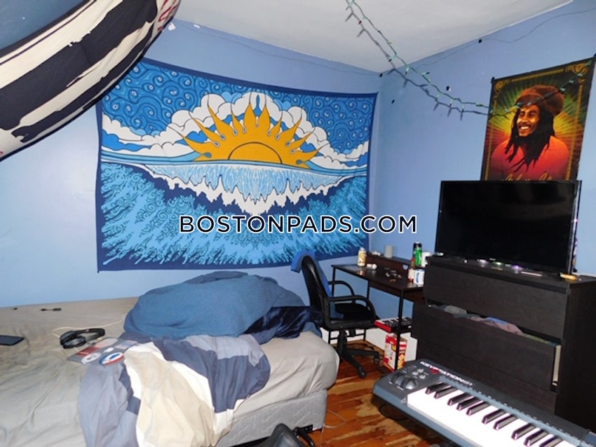 BOSTON - ALLSTON/BRIGHTON BORDER - 5 Beds, 2 Baths - Image 38