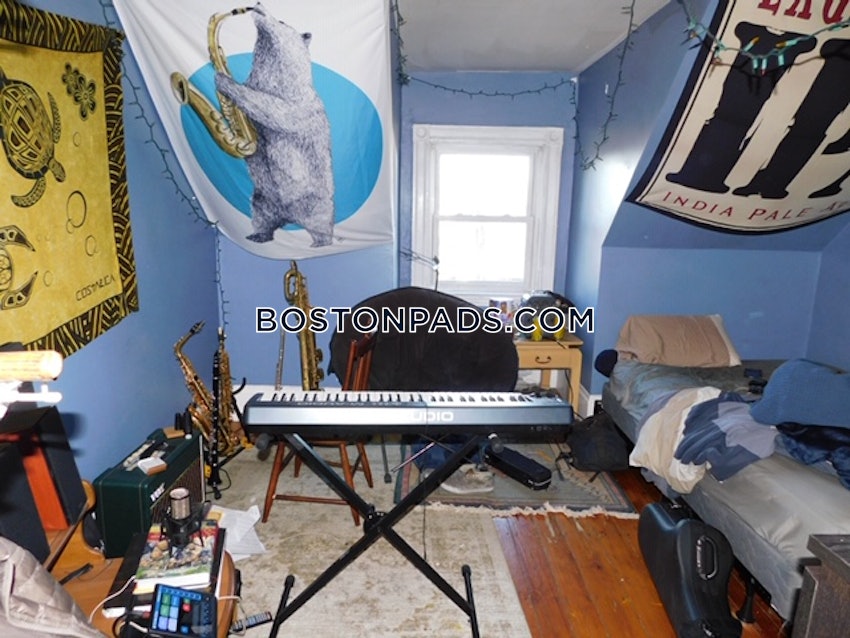 BOSTON - ALLSTON/BRIGHTON BORDER - 5 Beds, 2 Baths - Image 39