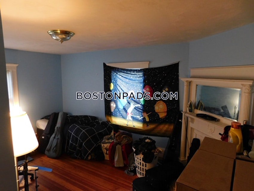 BOSTON - ALLSTON/BRIGHTON BORDER - 5 Beds, 2 Baths - Image 36