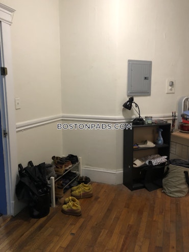 Boston - 1 Beds, 1 Baths