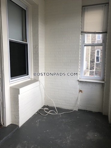 Boston - 1 Beds, 1 Baths