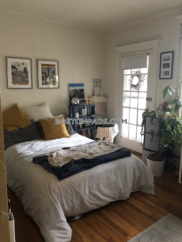 Boston - 2 Beds, 1 Baths