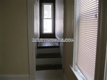 Boston - 3 Beds, 1 Baths