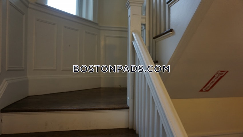 BOSTON - ALLSTON/BRIGHTON BORDER - 4 Beds, 2 Baths - Image 15