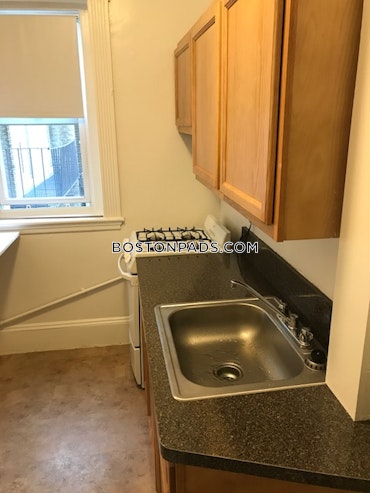 Boston - 1 Beds, 1 Baths