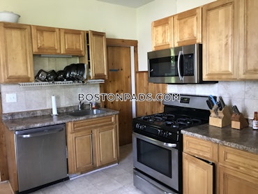 Boston - 4 Beds, 2 Baths