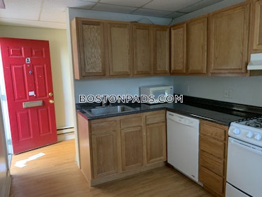 Allston/Brighton Border, Boston, MA - 2 Beds, 1 Bath - $2,795 - ID#4575985