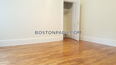 Boston - 1 Beds, 1 Baths