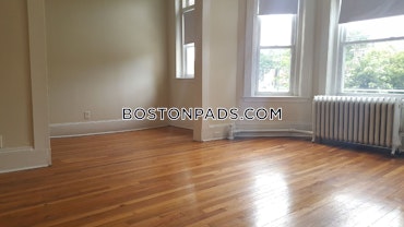 Boston - 1 Beds, 1 Baths