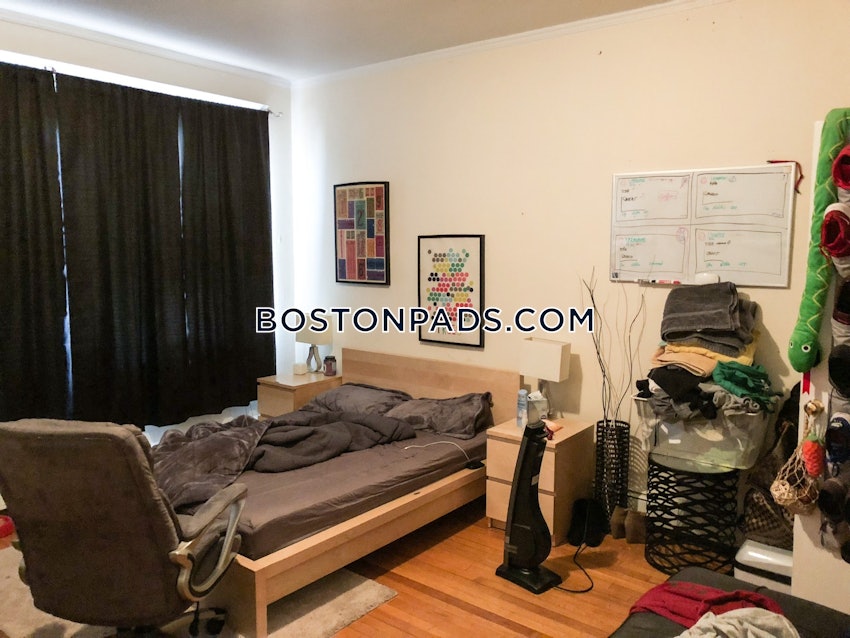 BOSTON - BRIGHTON- WASHINGTON ST./ ALLSTON ST. - 4 Beds, 1.5 Baths - Image 2