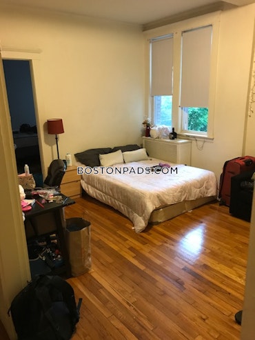 Boston - 2 Beds, 1 Baths