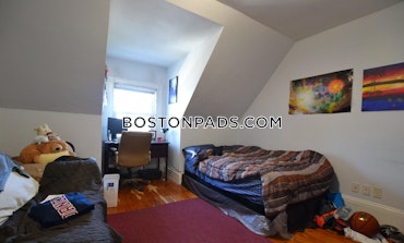 Boston - 5 Beds, 2 Baths