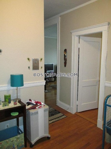 Boston - 1 Beds, 1 Baths