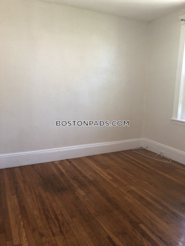 Boston - 0 Beds, 1 Baths