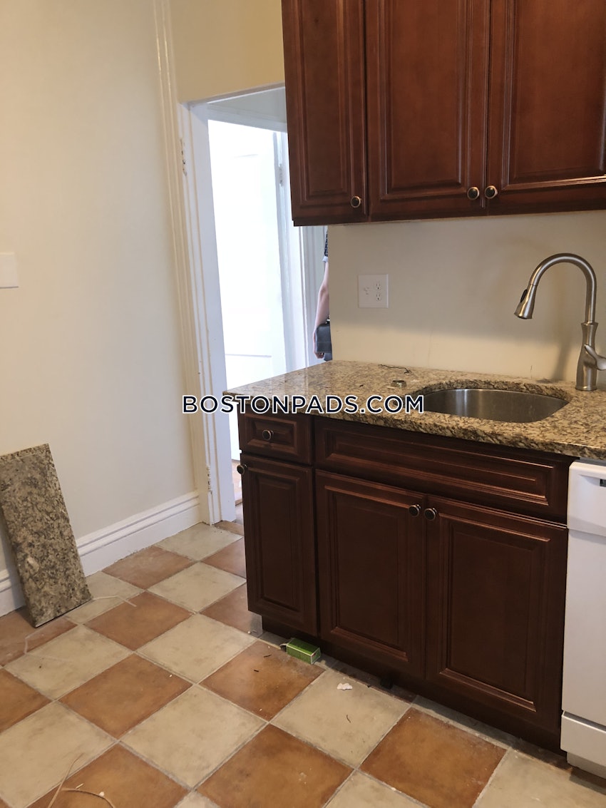 BOSTON - ALLSTON/BRIGHTON BORDER - 1 Bed, 1 Bath - Image 1