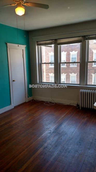 Boston - 2 Beds, 1 Baths