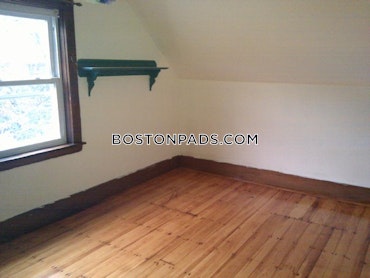 Boston - 6 Beds, 2 Baths