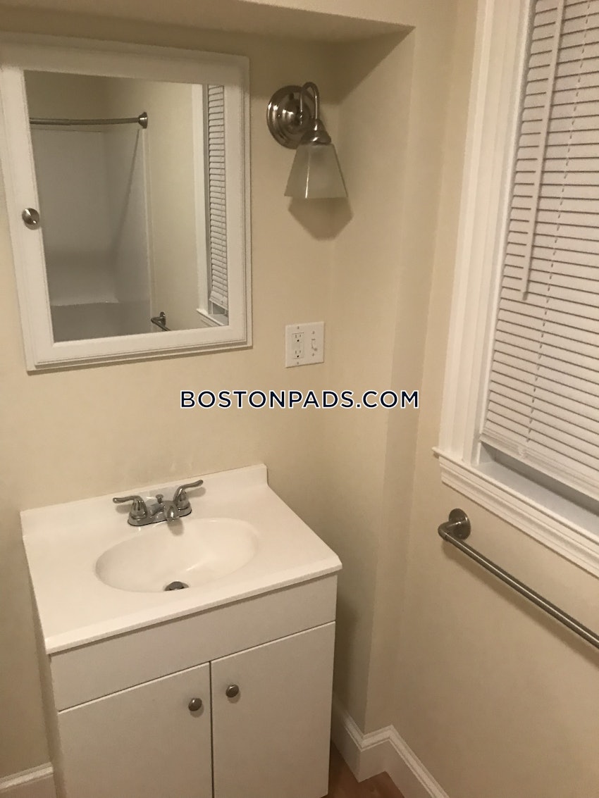 BOSTON - ALLSTON/BRIGHTON BORDER - 3 Beds, 1 Bath - Image 26