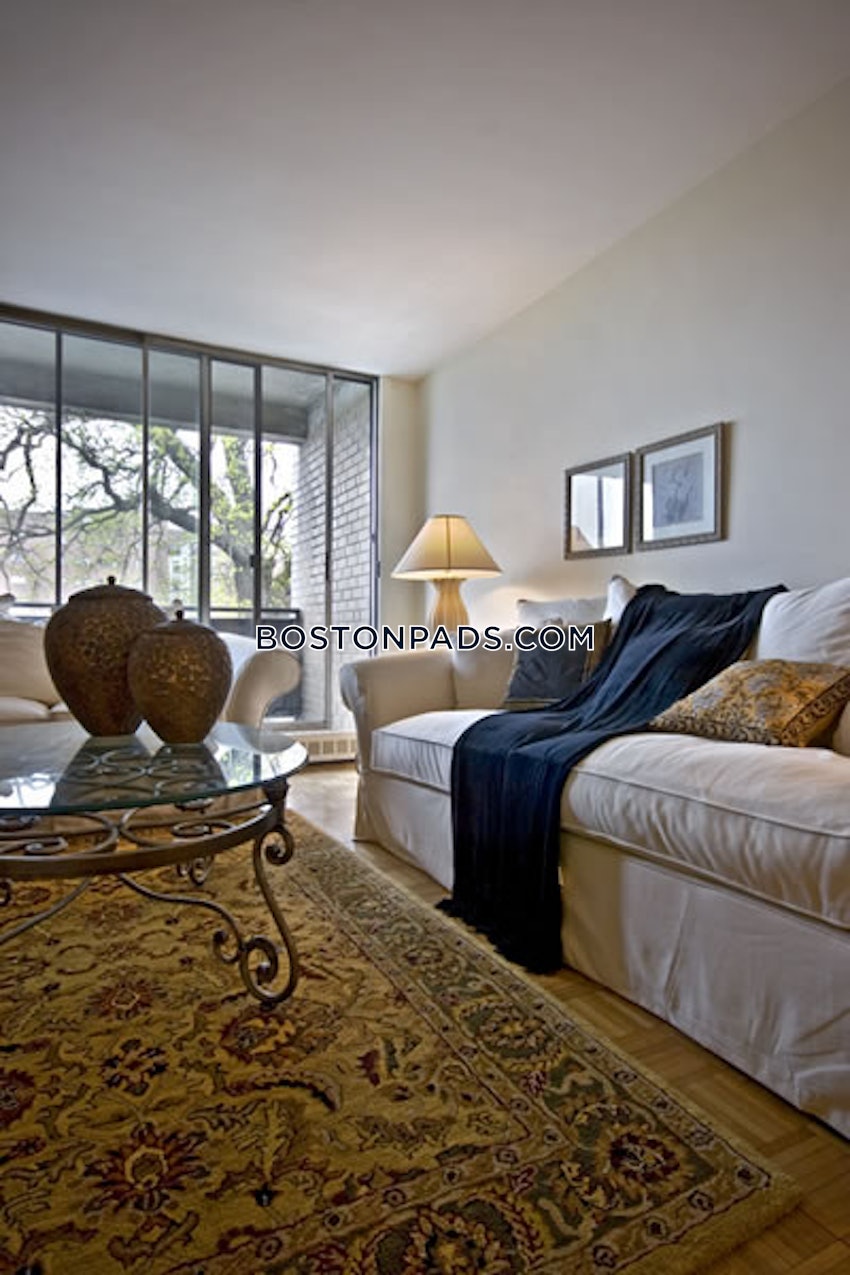 BOSTON - BRIGHTON - OAK SQUARE - 1 Bed, 1 Bath - Image 8