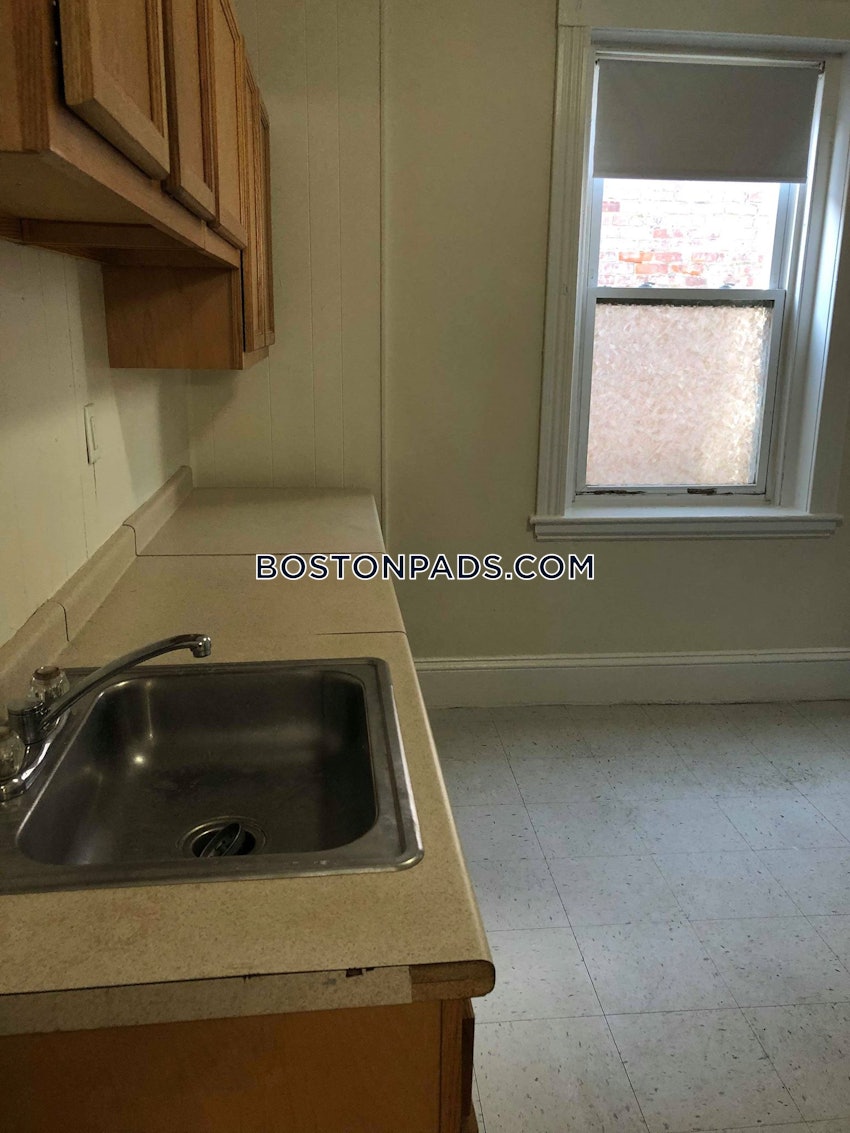 BOSTON - ALLSTON/BRIGHTON BORDER - 1 Bed, 1 Bath - Image 3