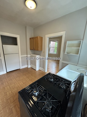 Washington St./ Allston St. - Brighton, Boston, MA - 3 Beds, 1 Bath - $3,200 - ID#4875390