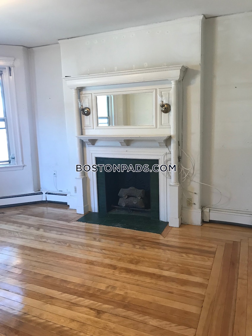 BOSTON - ALLSTON/BRIGHTON BORDER - 4 Beds, 1 Bath - Image 4