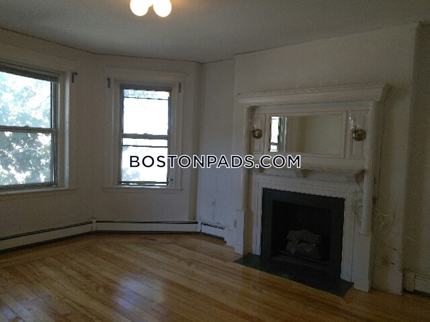 Boston - $3,800+ /month