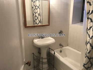 Boston - 0 Beds, 1 Baths