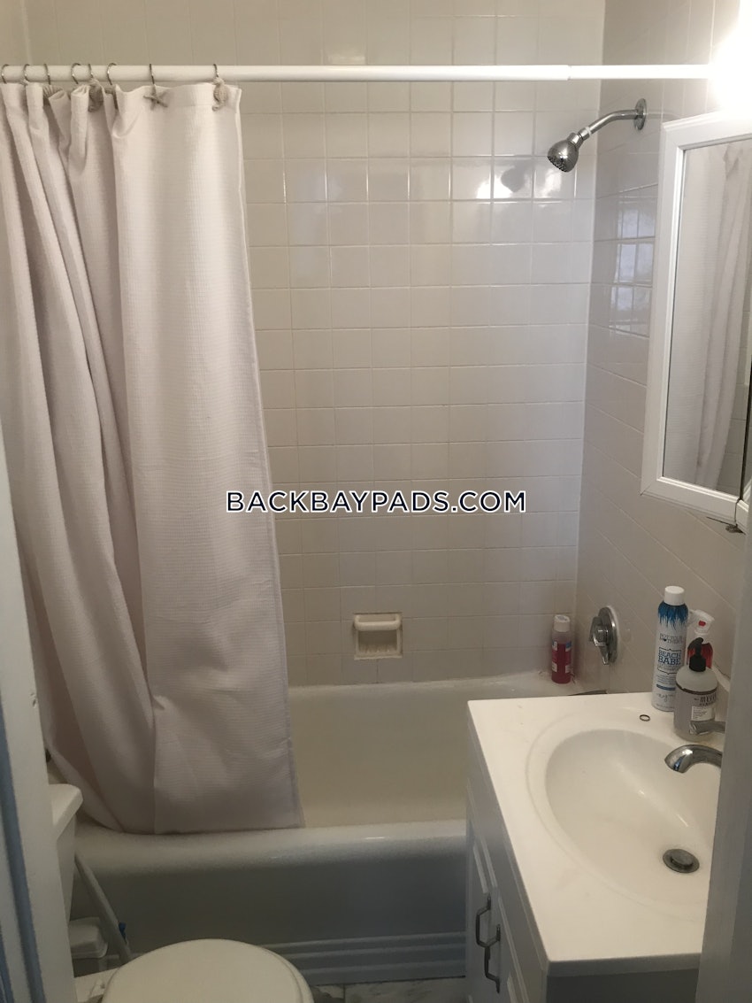 BOSTON - BACK BAY - 1 Bed, 1 Bath - Image 11