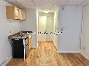 Back Bay, Boston, MA - Studio, 1 Bath - $1,895 - ID#4550844