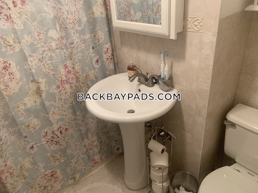 BOSTON - BACK BAY - 1 Bed, 1 Bath - Image 7