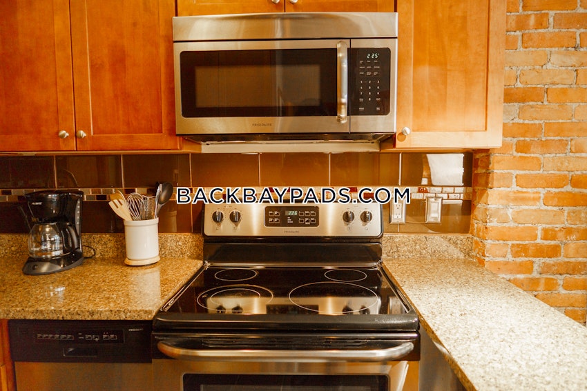 BOSTON - BACK BAY - 1 Bed, 1 Bath - Image 9