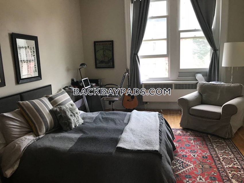 BOSTON - ALLSTON/BRIGHTON BORDER - 1 Bed, 1 Bath - Image 2