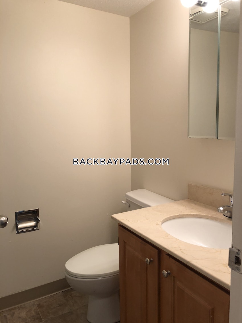 BOSTON - BACK BAY - 3 Beds, 1.5 Baths - Image 10