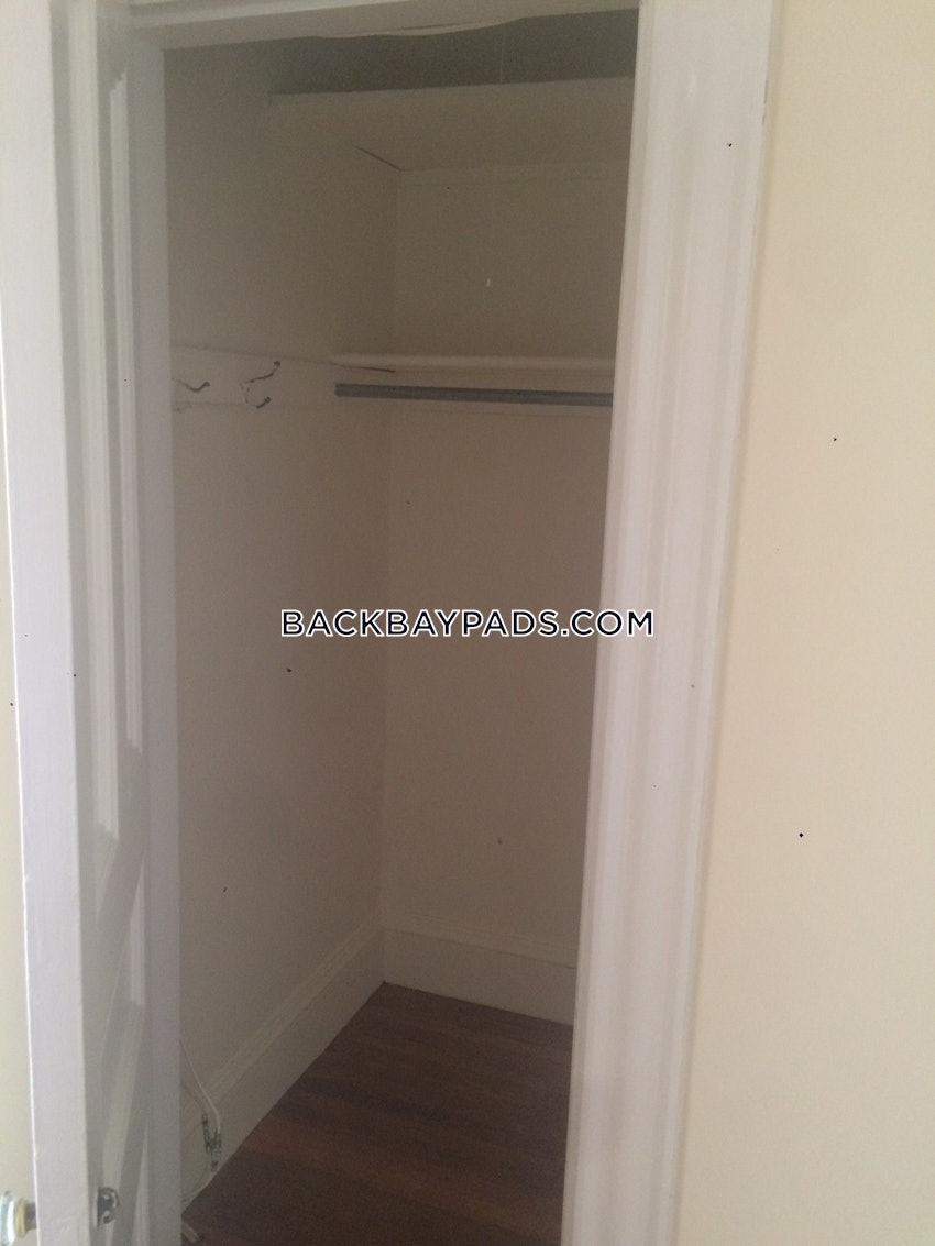 BOSTON - BACK BAY - 1 Bed, 1 Bath - Image 10