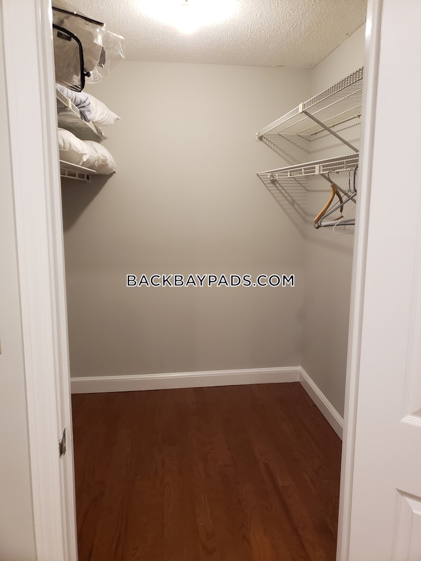 BOSTON - BACK BAY - 1 Bed, 1 Bath - Image 3