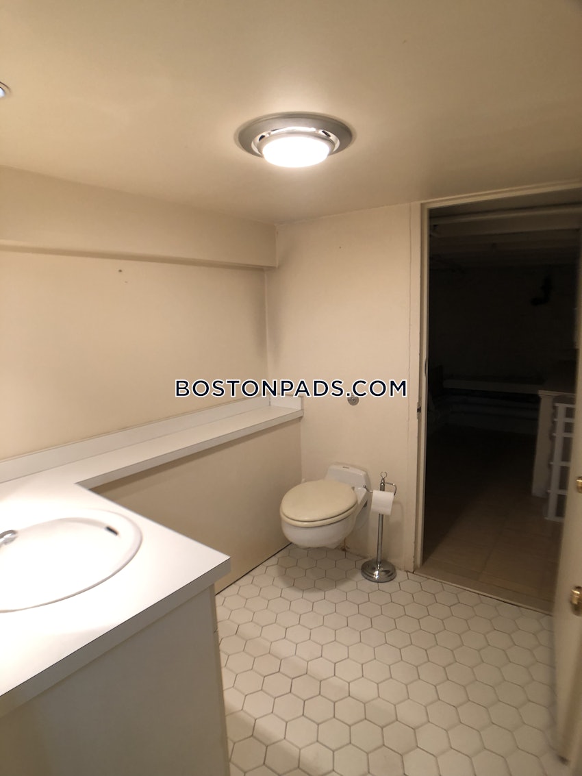 BOSTON - BAY VILLAGE - 2 Beds, 1.5 Baths - Image 69