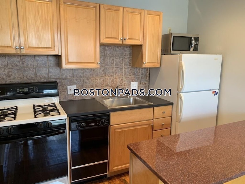 BOSTON - BAY VILLAGE - 1 Bed, 1 Bath - Image 1