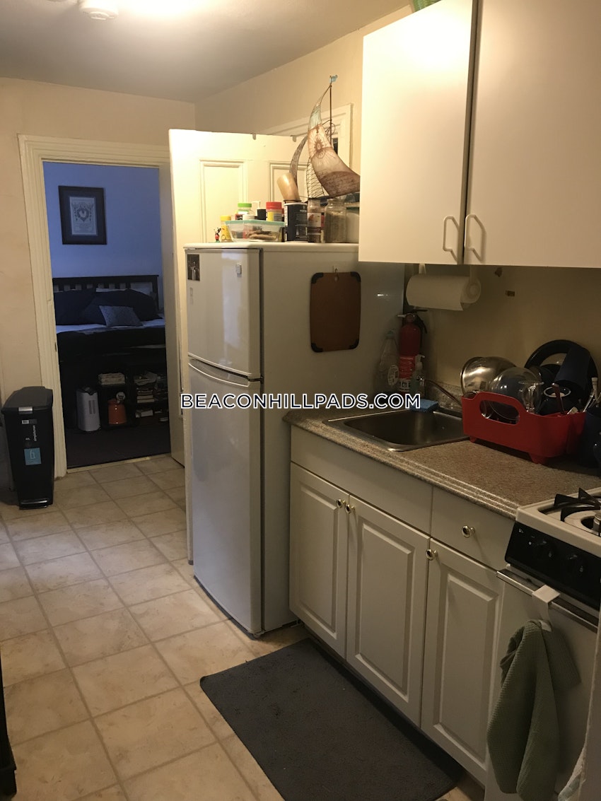 BOSTON - BEACON HILL - 1 Bed, 1 Bath - Image 1